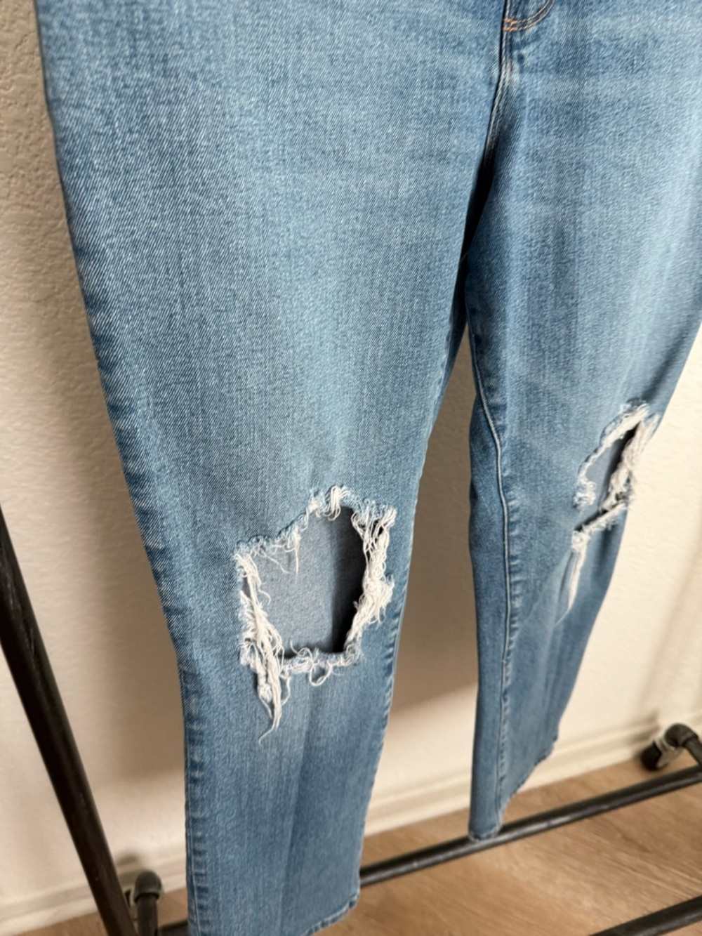 Good American High-Rise Distressed Straight Jeans - Medium Wash - Picture 6 of 10